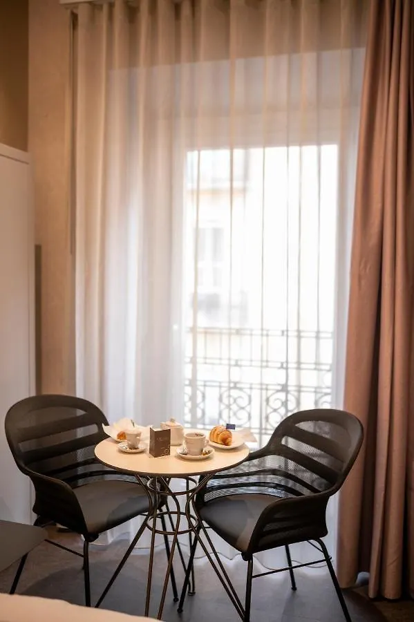 B&B Il Divino Nápoles Alojamento de Acomodação e Pequeno-almoço