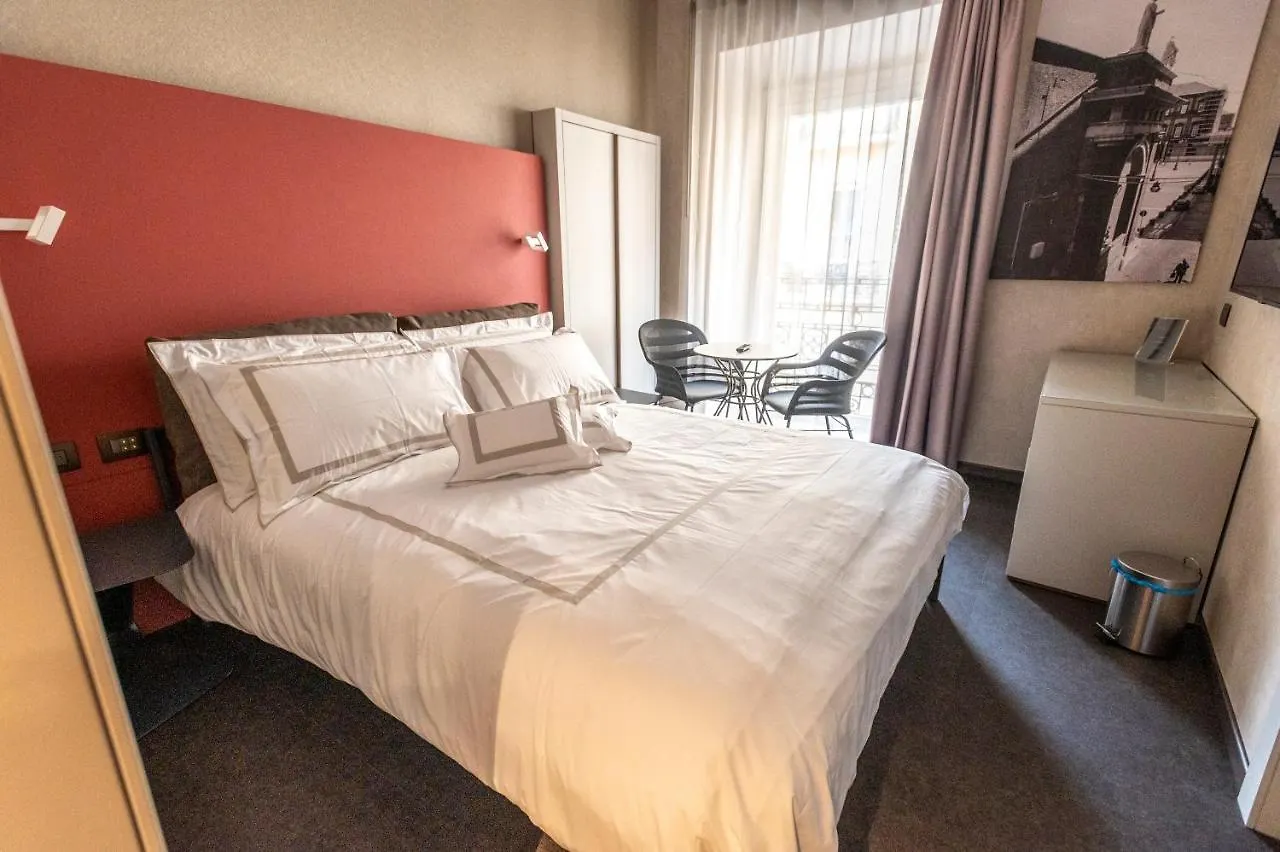 B&B Il Divino 那不勒斯 0*,  意大利